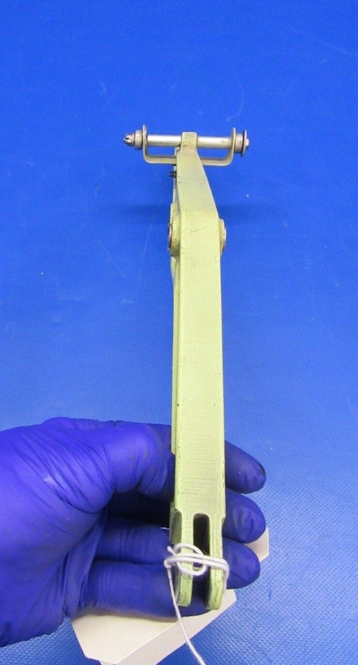 Beech Baron 58P Bellcrank Elevator P/N 002-524024-31 (0418-36)