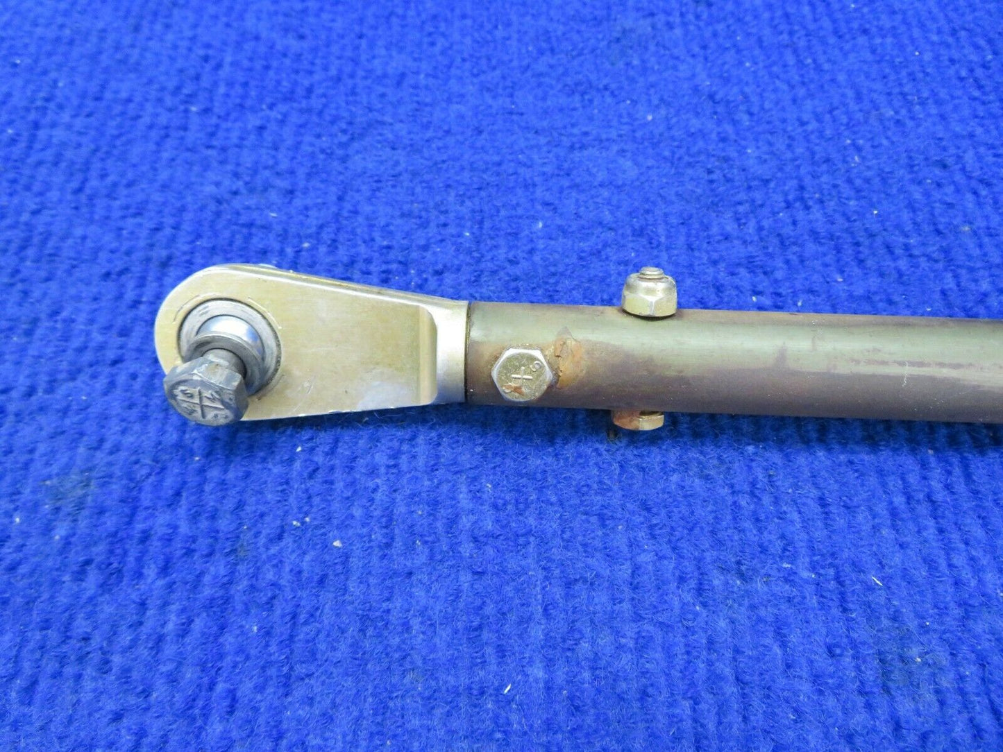 Cessna 310 Tube Assy Push-Pull Main Gear Forward P/N 0840125-6 (0422-511)