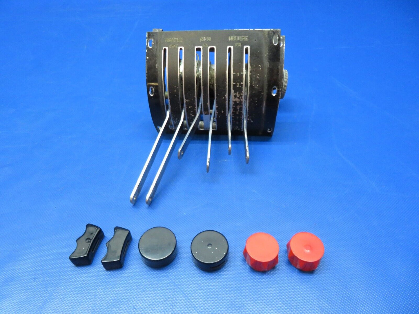 Cessna 401 / 401A Control Quadrant Assy w/ Placard & Knobs 5091504-4 (0124-209)