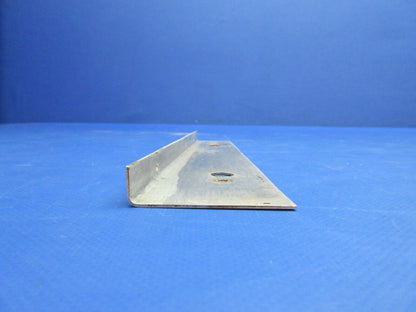 Beech Baron Communication Components Antenna w/ Bracket P/N 35-5016 (0523-1116)