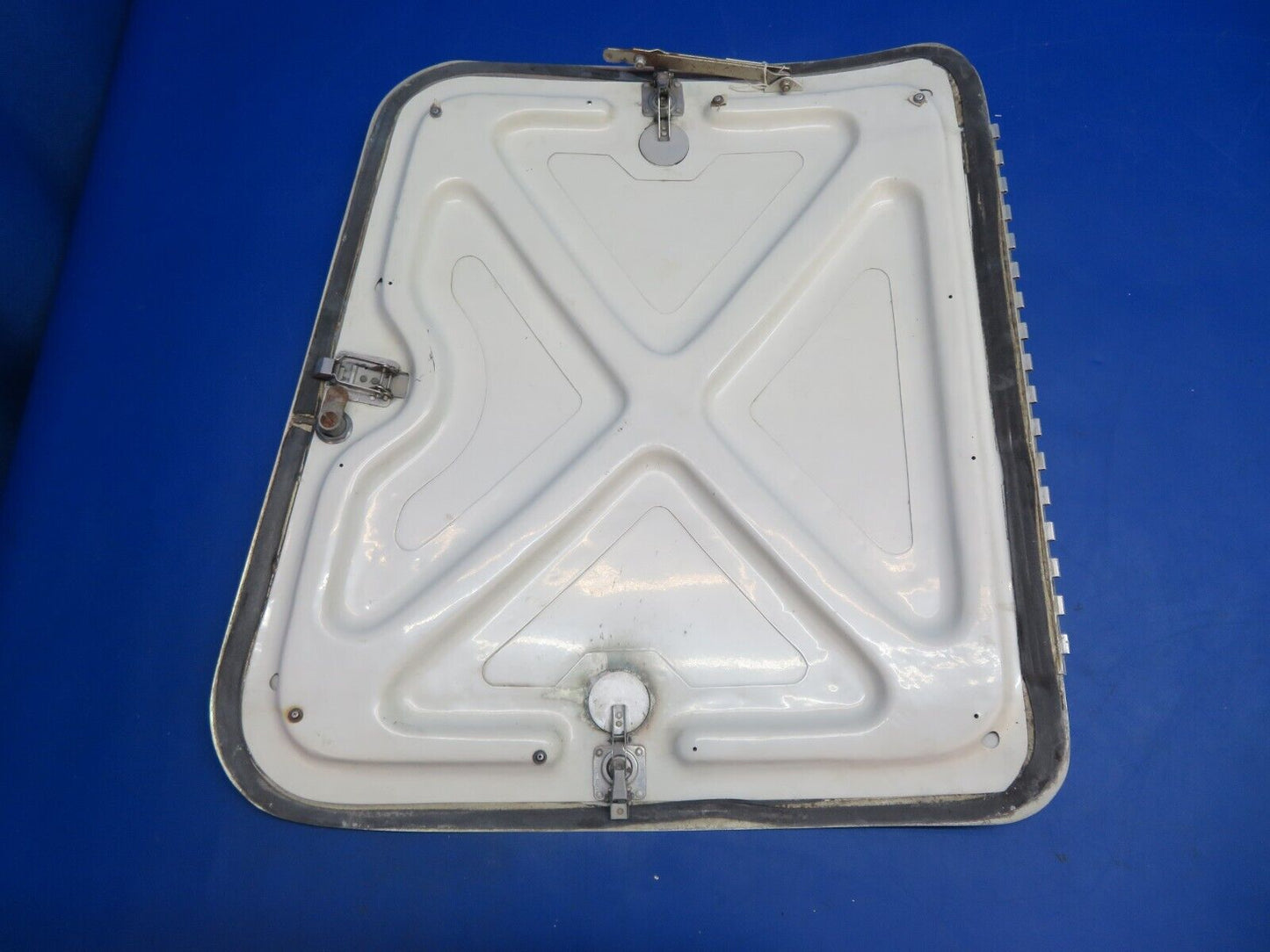 Piper Aerostar 602P Baggage Door Assembly P/N 250004-503 (0123-685)