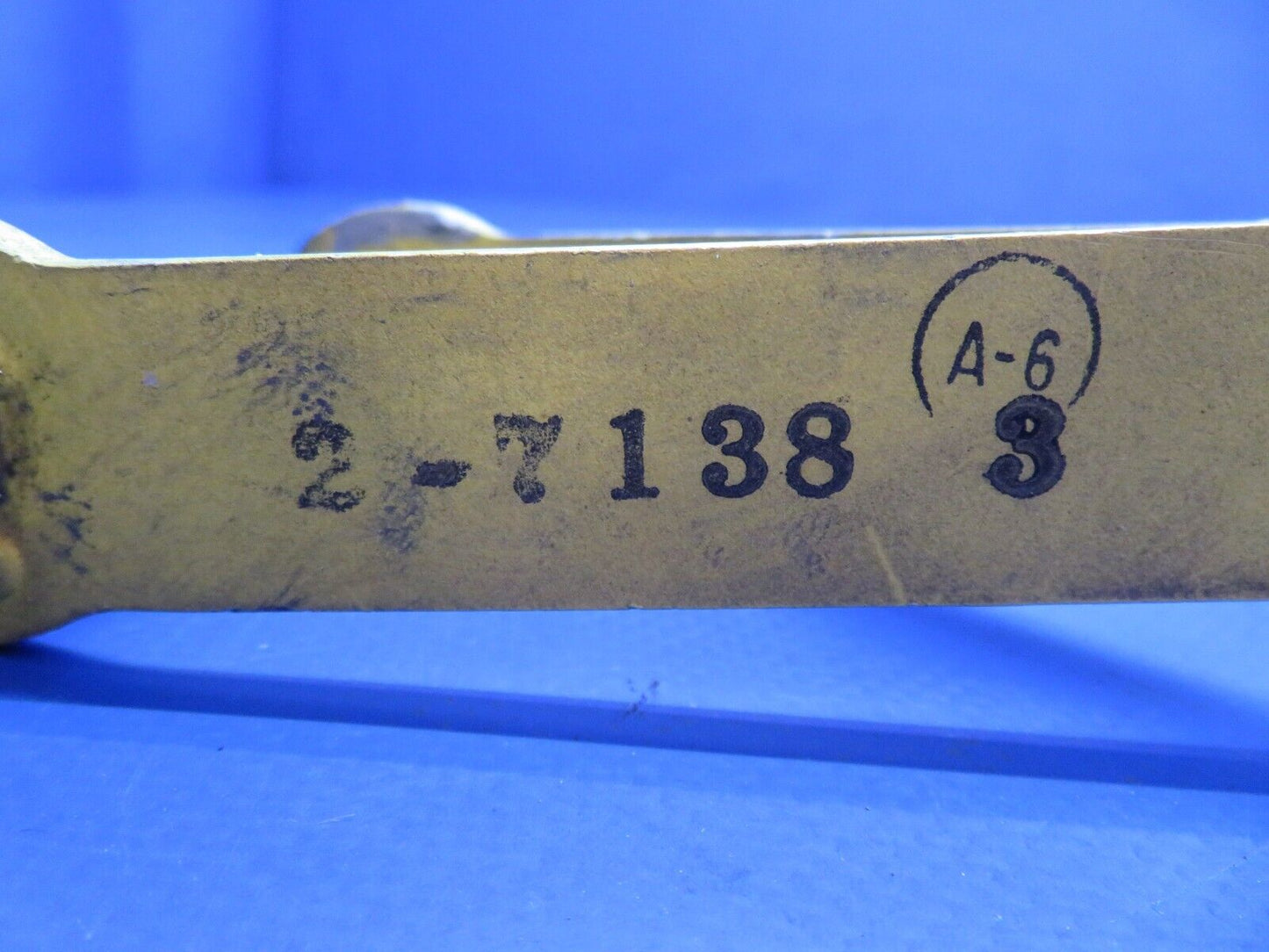 Lake LA-4-200 Idler Assy Elevator P/N 2-7138-1, 2-7138-3 (1222-731)