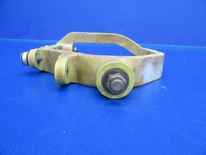 Beech Sierra B-24R Yoke Assy Nose Gear Steering P/N 169-820039-1 (0719-286)