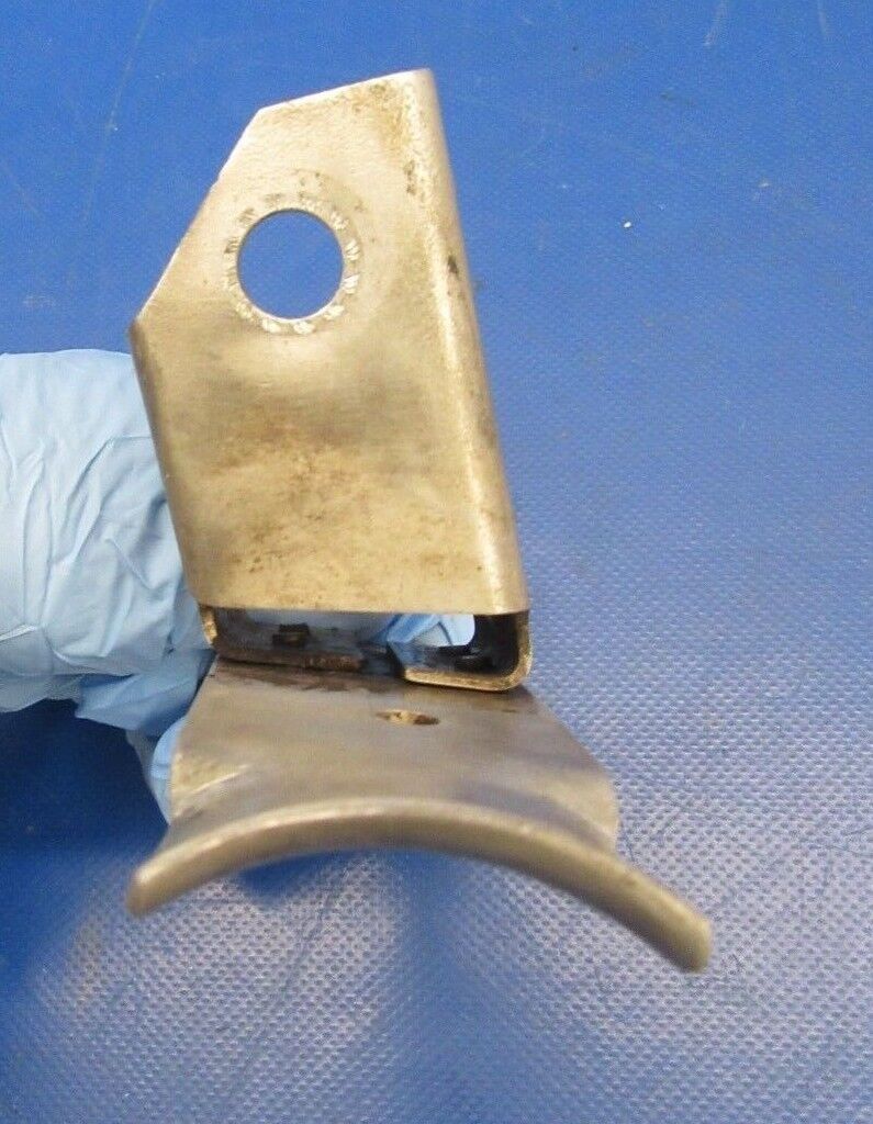 Cessna 310R Continental IO-520-MB Prop Control Bracket P/N 0852000-41 (1218-16)