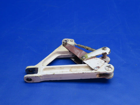 Piper Main Gear Truss Link Assy Casting # 20766 (0124-1220)