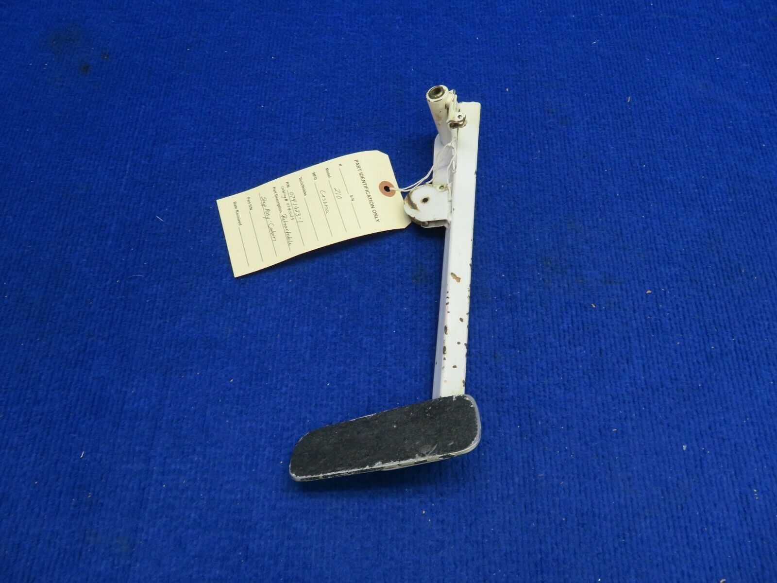 Cessna 210 Retractable Step Assy Cabin P/N 0741623-1 (0322-485)
