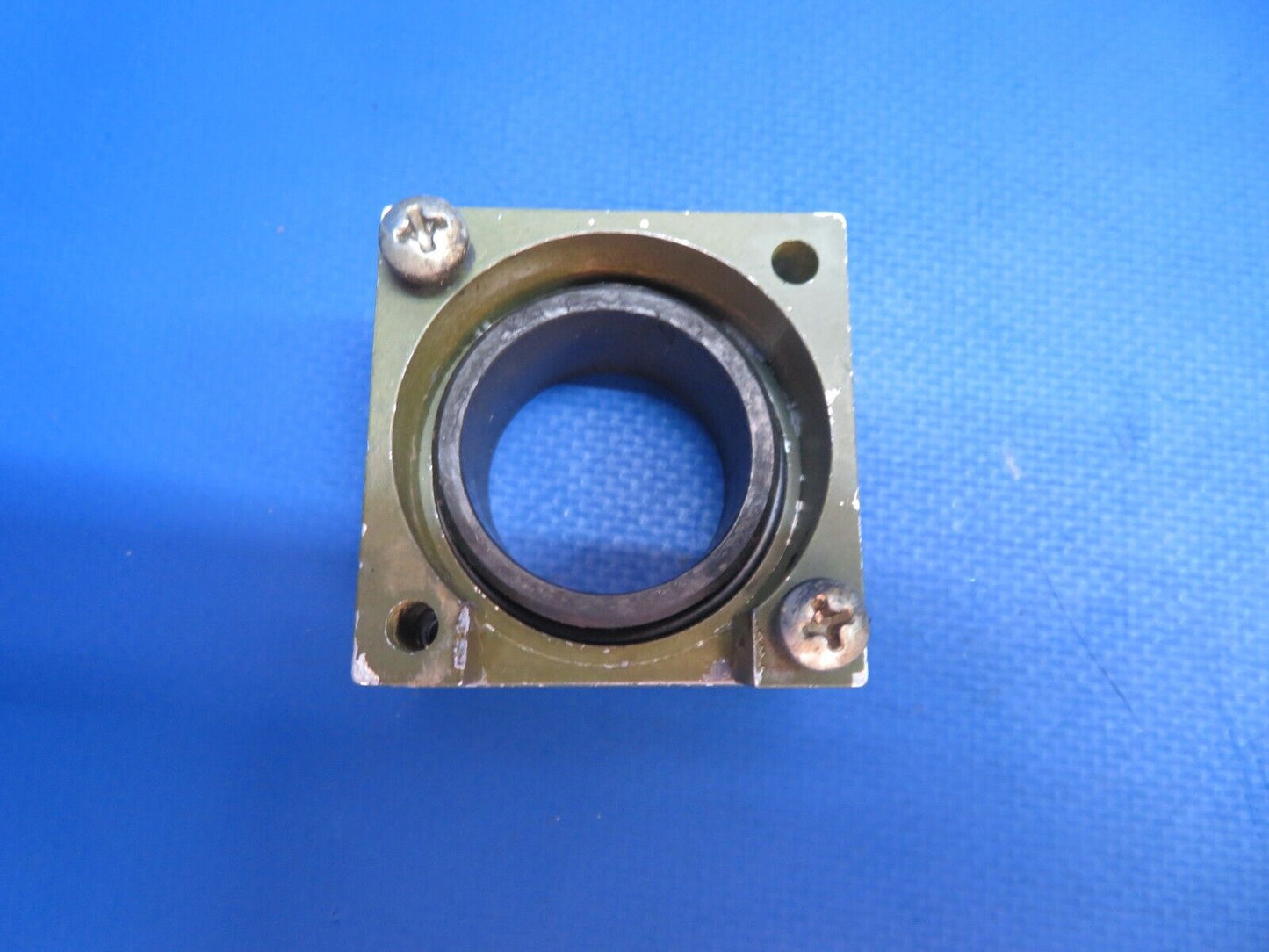 Piper PA-34-200T Seneca II Control Wheel Plate w/Bushing P/N 68272-04 (0223-884)