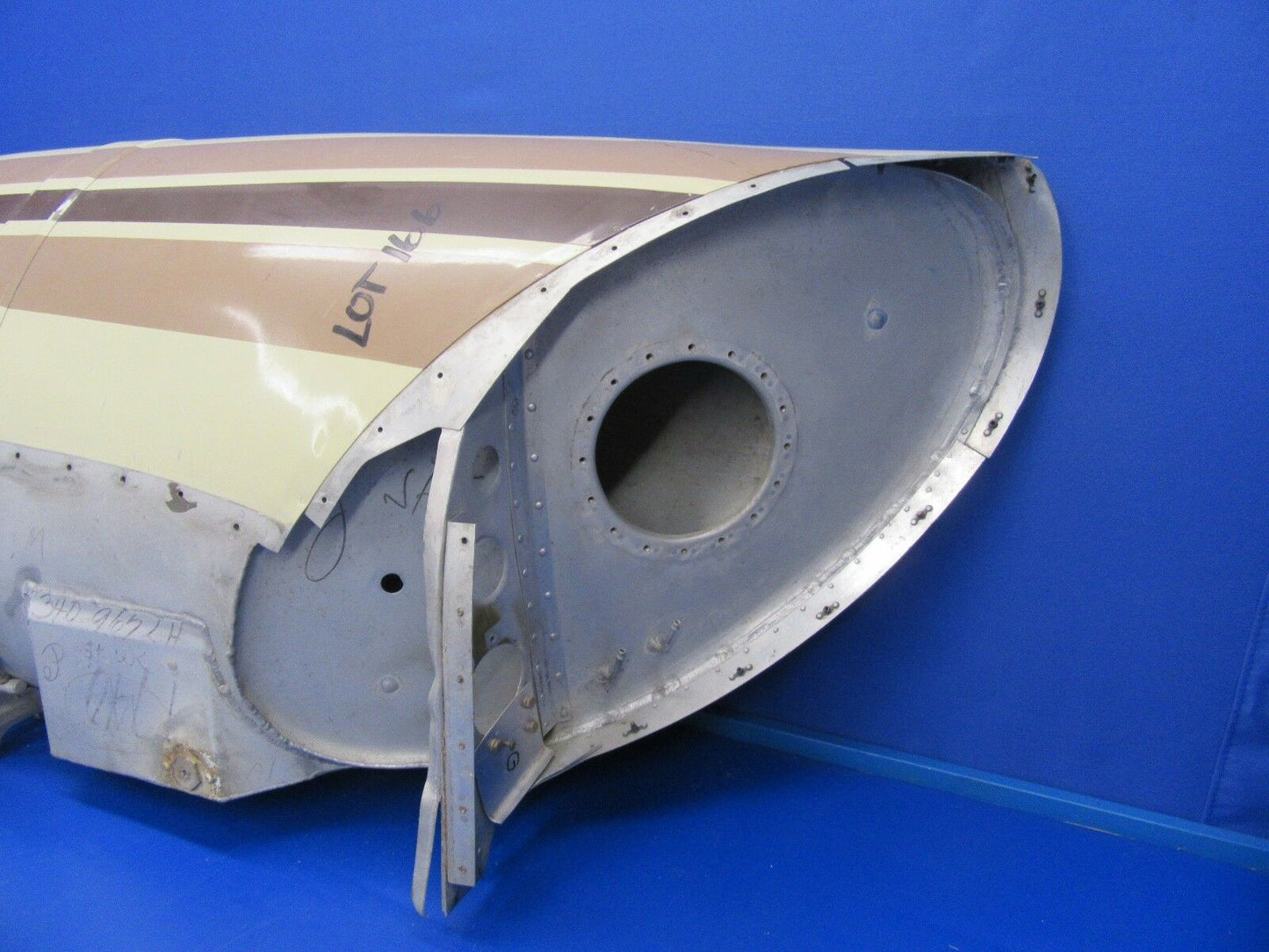 Cessna Tip Tank LH P thru 310Q P/N 5092300-5 (1017-111)