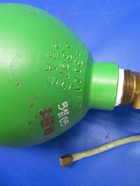 Cessna 210 / T210N Oxygen Cylinder 22 CU FT w/ Regulator C166004-0101 (1021-101)