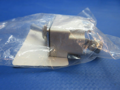 Klixon Circuit Breaker Toggle Switch P/N 7270-5-25 NOS (0823-134)