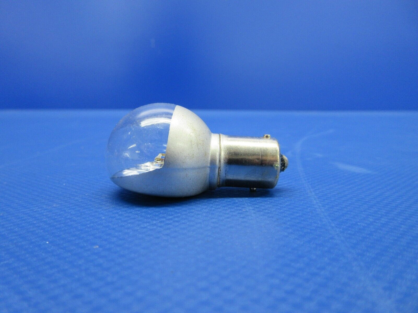 Whelen Reflector Lamp 28V P/N W1290-28 NOS (0224-641)