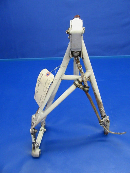 1955 Cessna 310 Nose Gear Drag Brace & Truss 0842107-497 & 0842000-4 (0416-08)