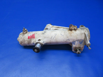 Piper PA-28R-180 RH MG Trunnion Assy P/N 67926-05 (1223-331)