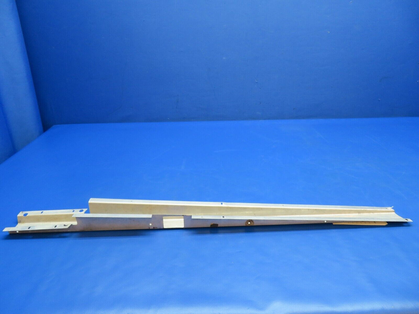 Cessna 210 Cabin Trim RH P/N 1215137-4 (0124-1055)