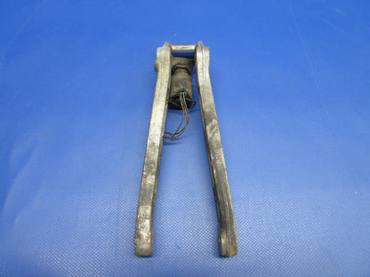 Piper PA23 Aztec LWR Nose Gear Drag Link Assy P/N 16195-1 (0224-1302)