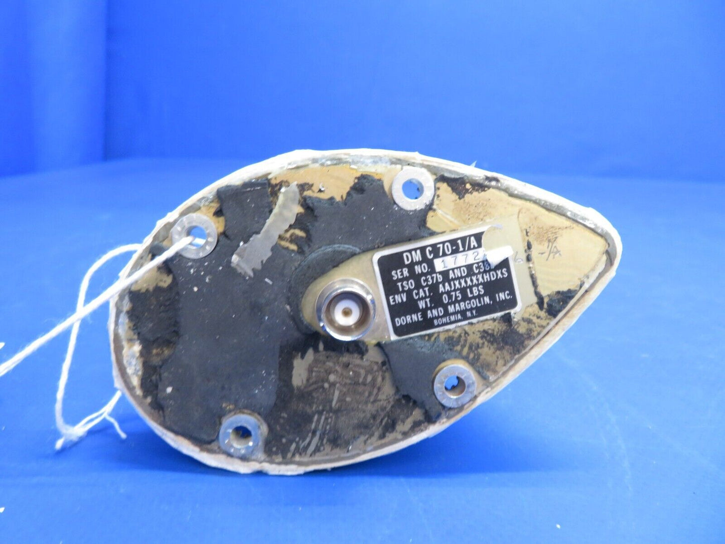 Piper PA-34-200T Seneca Dorne & Margolin Comm. Antenna P/N DMC70-1/A (0323-500)