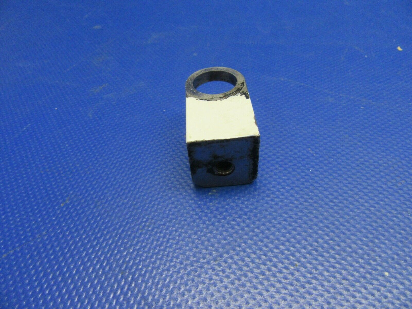 Piper PA-32RT Upper Drag Brace Fitting P/N 38041-02, 38041-002 (0521-570)