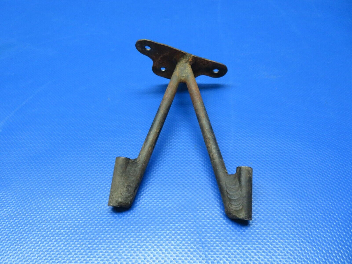 Piper PA-24-180 Engine Control Bracket Assy P/N 21189-00 (1223-240)