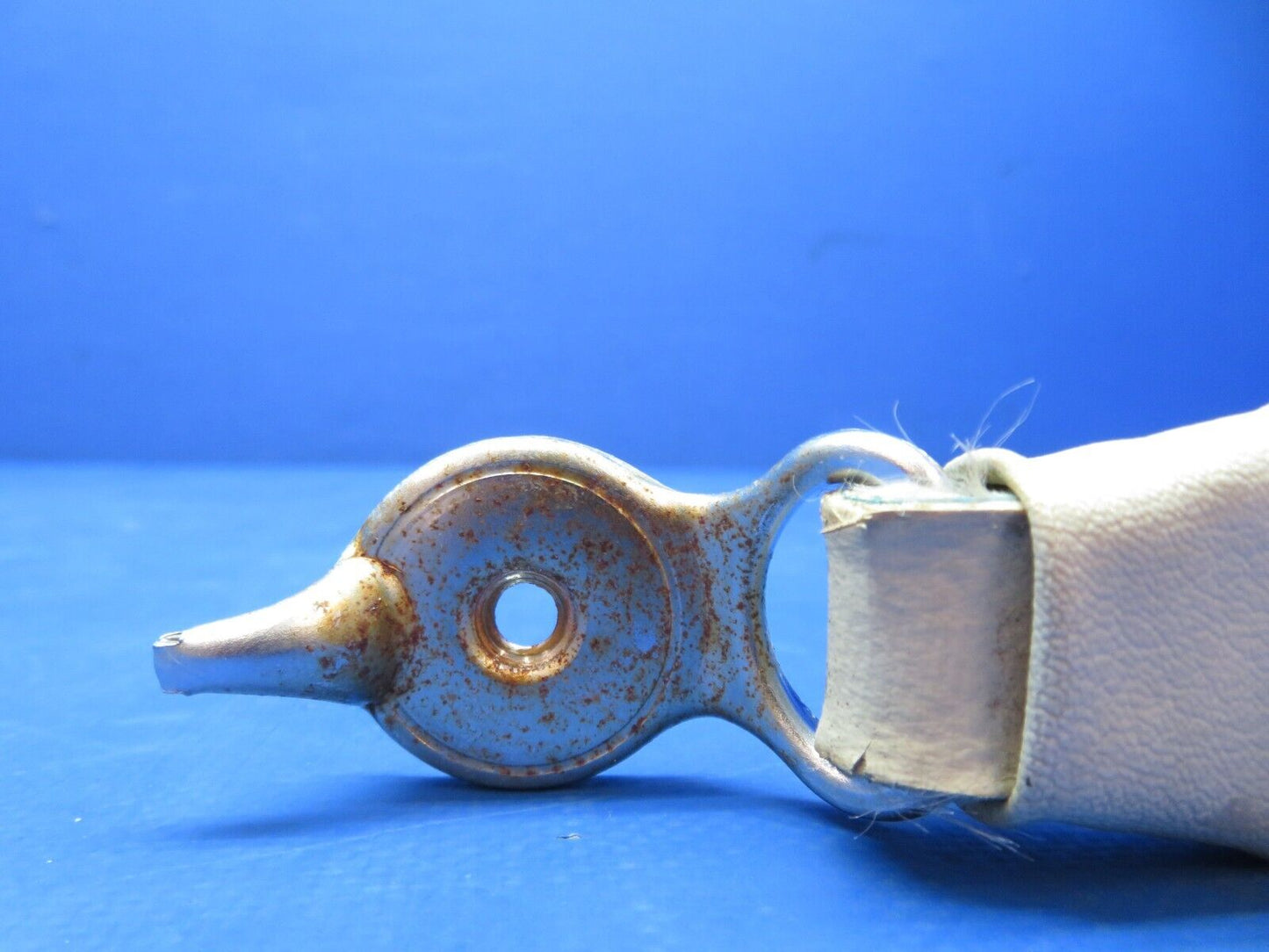 Piper PA-28-140 Assist Loop Handhold Grip P/N 62353-04 (11123-135)