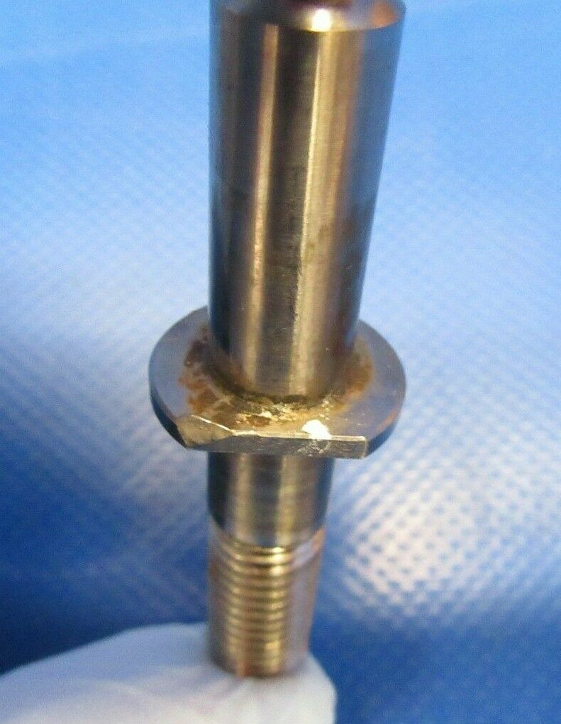 Diamond DA40-180 Wing Bolt DA4-5710-62-00 (0219-459)