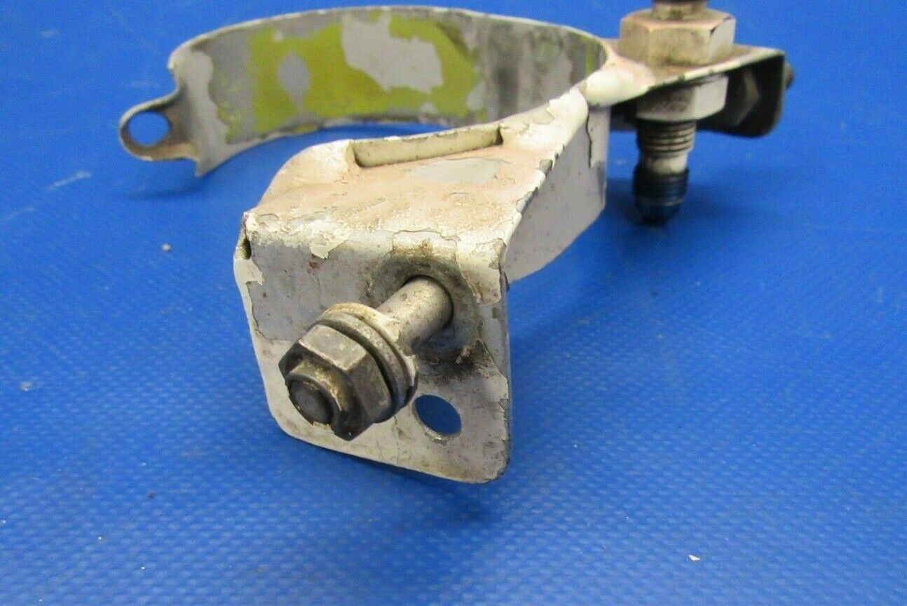 Beech Clamp Main Landing Gear P/N 35-815004-1 (0119-269)
