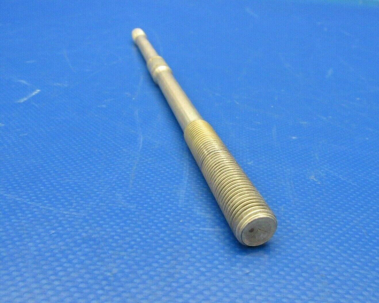 Continental TSIO-520-P Crankcase Bolt P/N 630943-10-00 w / 8130 (1019-138)
