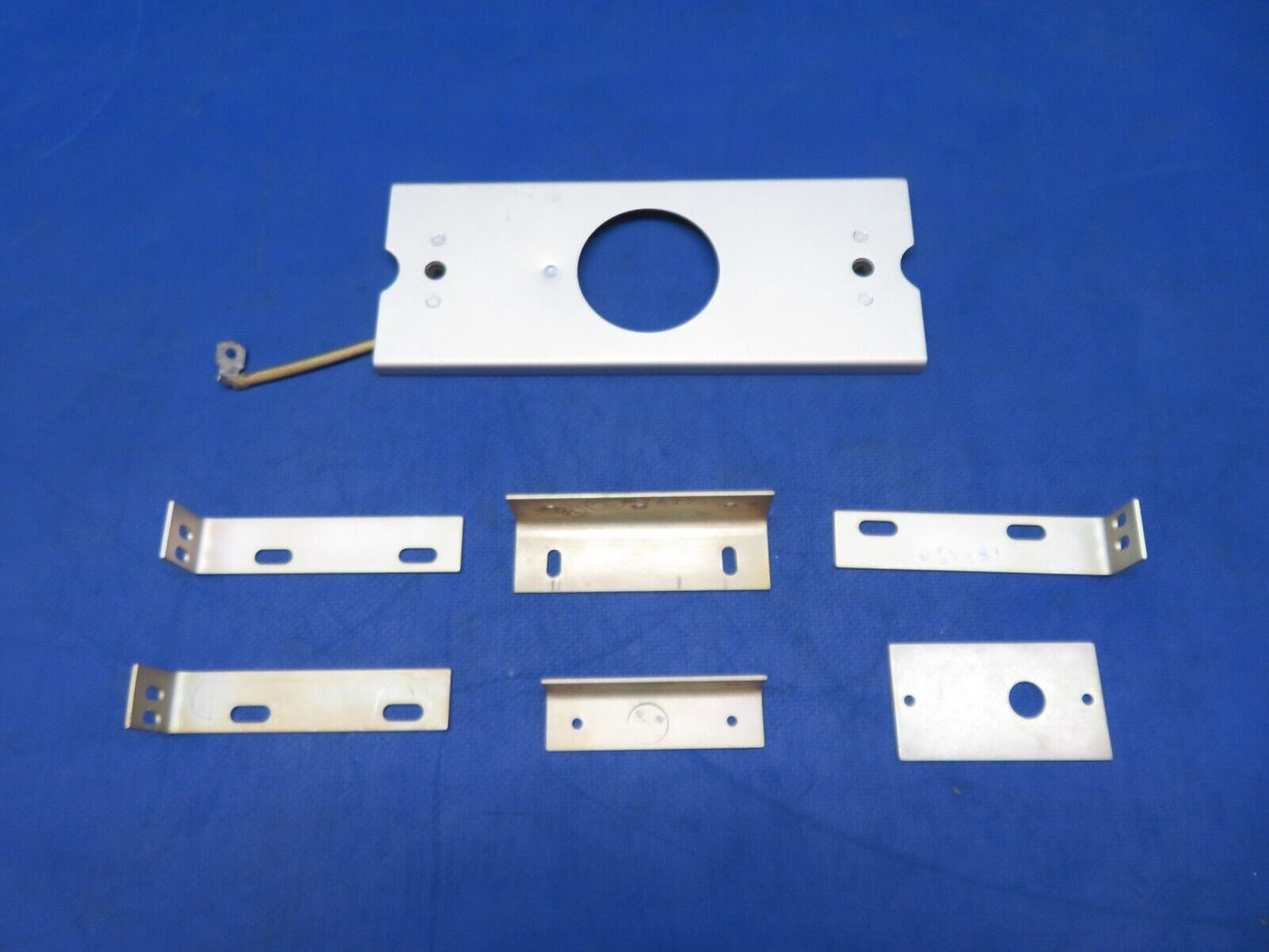 S-Tec Bracket P/N 7B1713, 7A1714, 7B1729 Assorted LOT (1023-851)