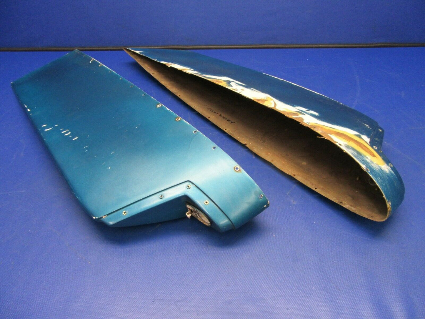 Beech Bonanza Fiberglass Wing Tips (0821-220)
