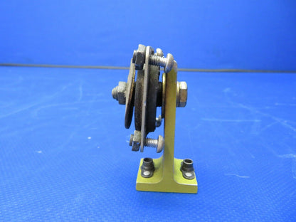 Beech 95-B55 Baron Instrument Panel Shock Mount P/N 150PL8 (0721-732)