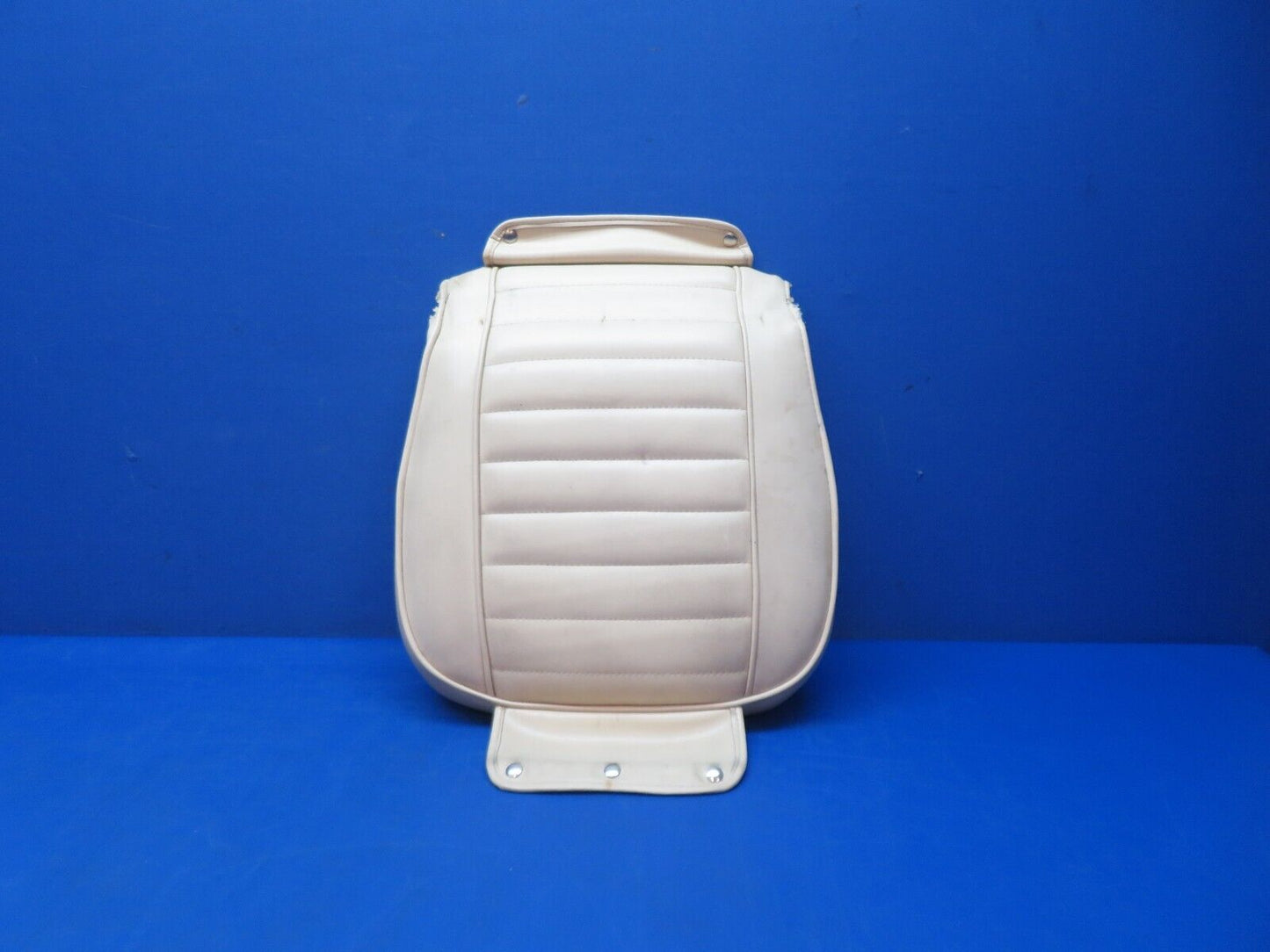 Piper PA-28-140 Rear Seat Assy P/N 65515-05 Cream Vinyl (1123-123)