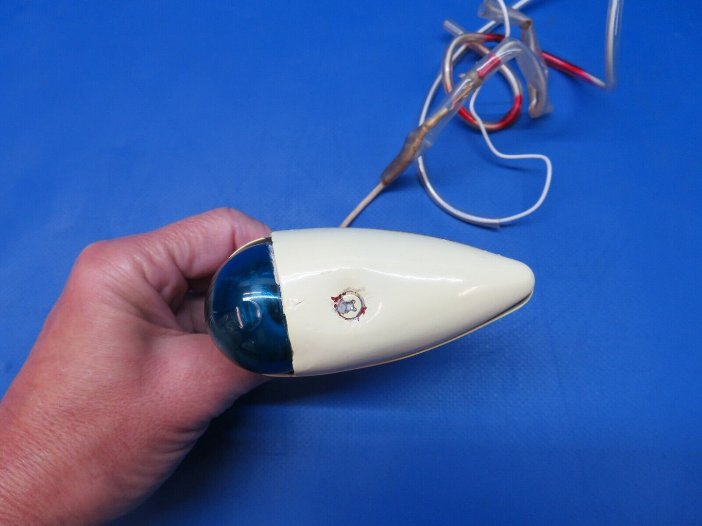 Beech C35 Bonanza RH Grimes Wing Position Light P/N 35-361702-4 (1122-133)