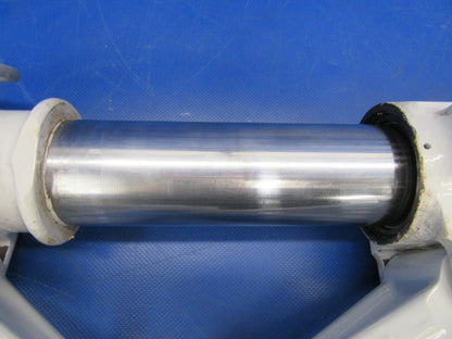 1956 Cessna 310 Main Gear RH P/N 0841000-96, 0841201-2 (1118-80)