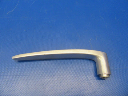 Beech Baron 58P Handle Door Aft Cabin P/N 102-430445-1 (0318-72)