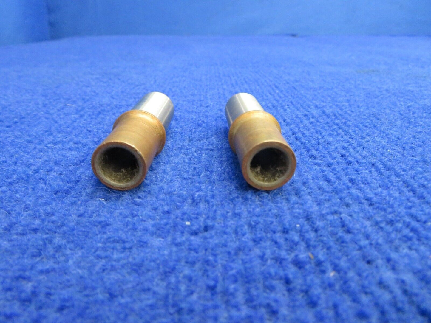 Continental Guide-Value P/N SA64195 P20 LOT OF 2 NOS (0522-421)