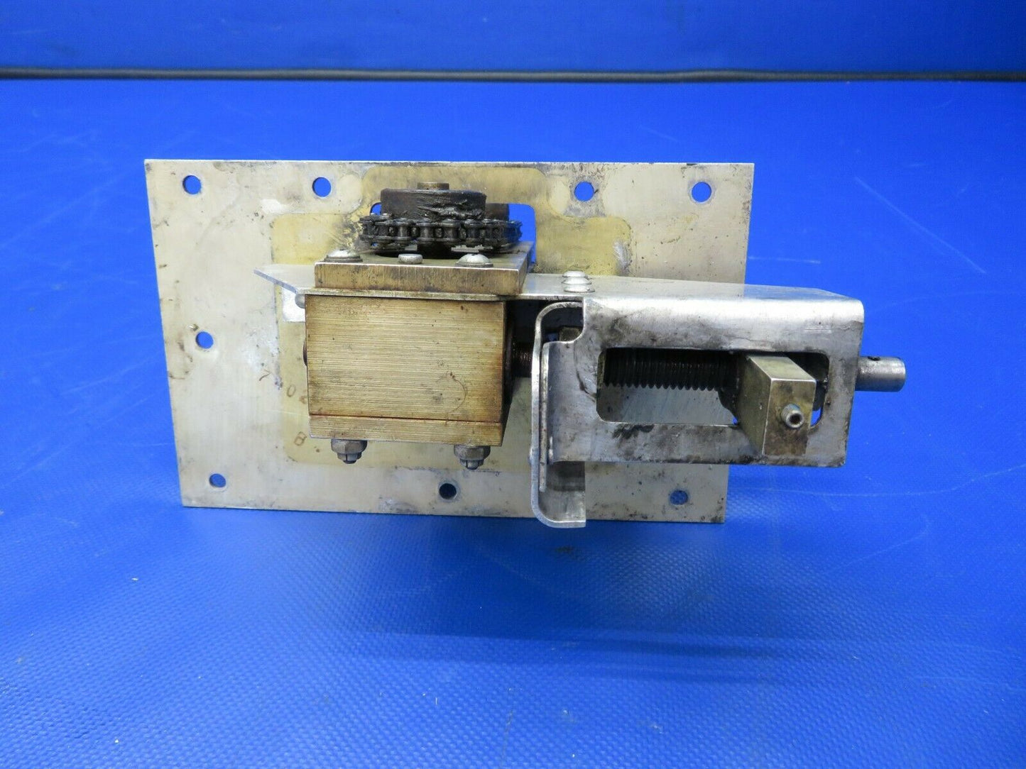 Mooney M20 / M20K Stabilizer Trim Control Assy P/N 740225-501 (0721-1019)