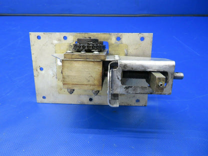 Mooney M20 / M20K Stabilizer Trim Control Assy P/N 740225-501 (0721-1019)