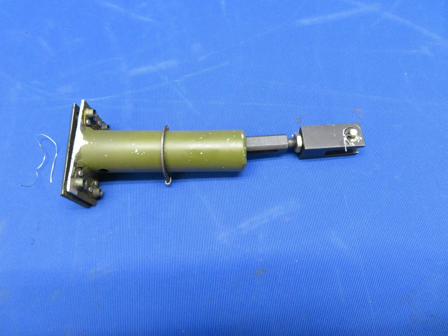 Cessna P210N Guide Cabin Door Latch Pin P/N 2117125-4 (1020-137)