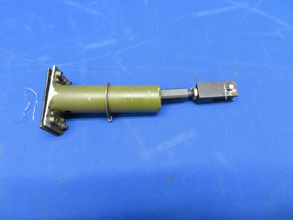 Cessna P210N Guide Cabin Door Latch Pin P/N 2117125-4 (1020-137)
