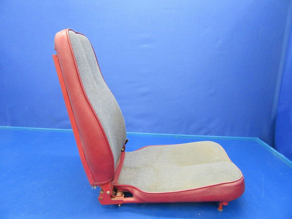 Piper PA-32 Cherokee Six Center Seat Red Leather / Gray Upholstery (0418-197)