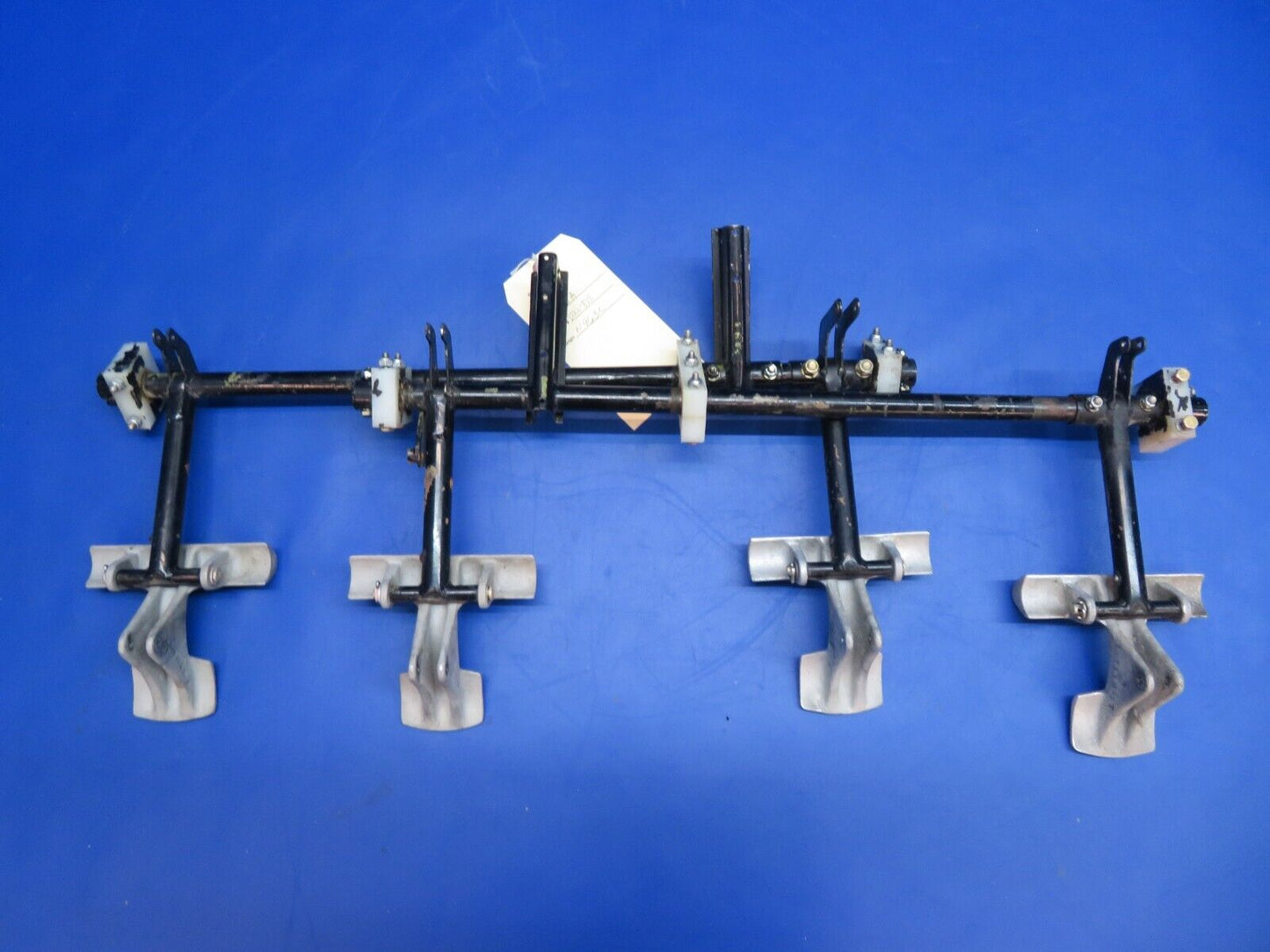 Lake LA-4-200 Rudder Pedal Assy P/N 2-7119-3, 1-7119-3, 1-7119-17 (1222-822)