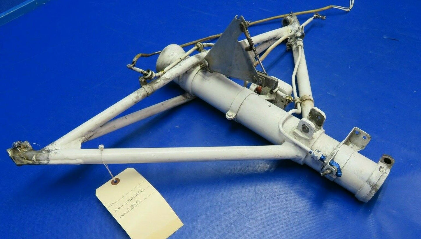 Beech Baron 95-A55 Truss Assy Main Gear LH P/N 95-810010-7 (0420-352)