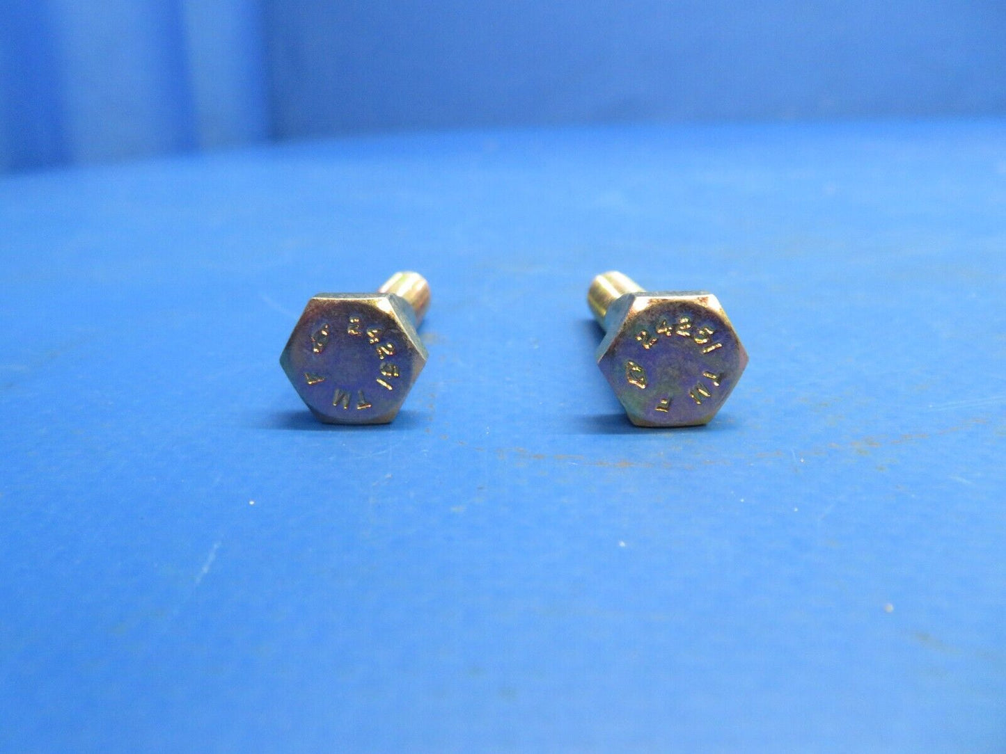 Continental Screw P/N 24251 LOT OF 2 NOS (1222-888)
