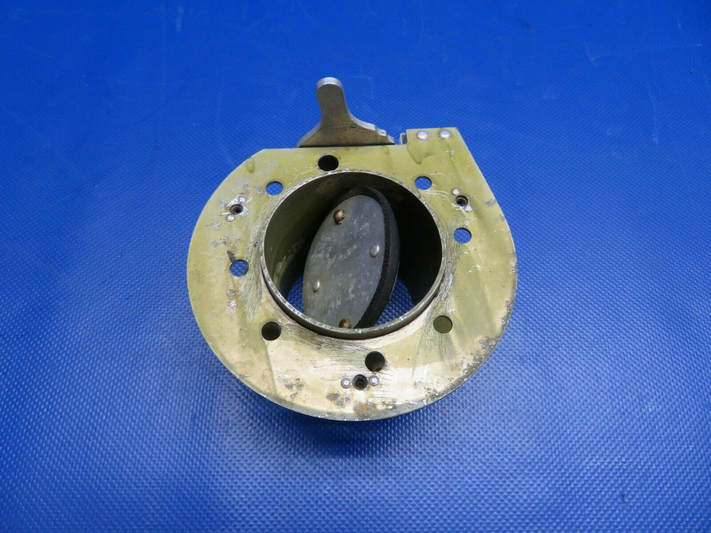 Piper PA-32R-300 Lance Vent Assy AFT LH P/N 68556-00 (0121-176)