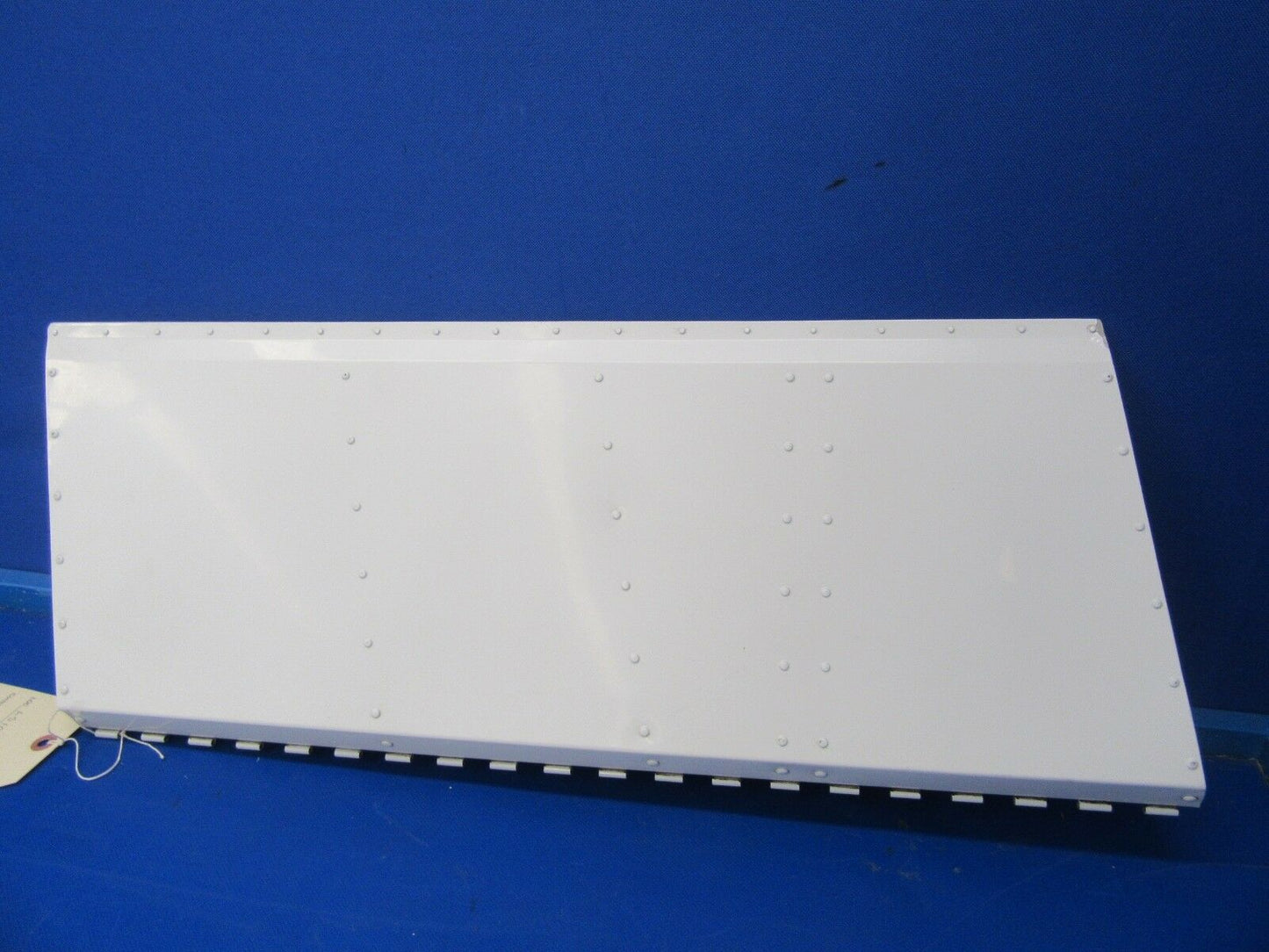 Beech Baron B55 Tab Assy Rudder P/N 96-630000-71 (1018-30)