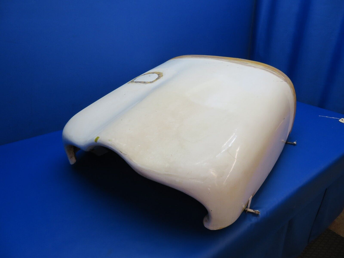 Piper PA-28R-200 Top Engine Cowl Assy P/N 67350-00 (0922-429)