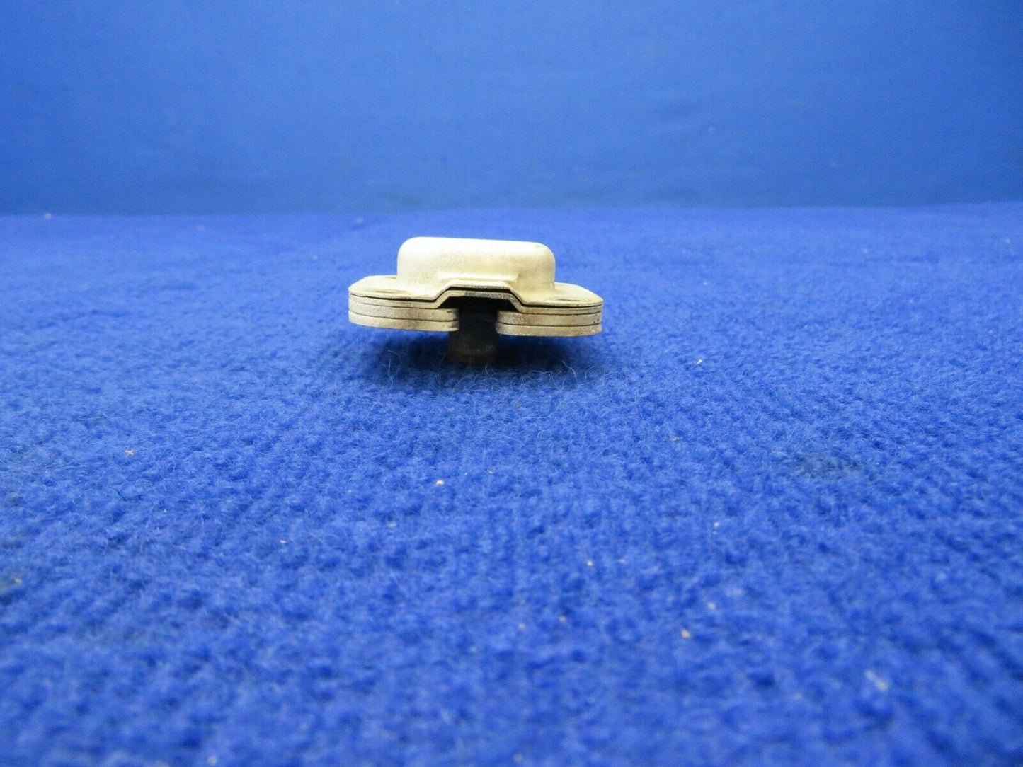 Piper PA-31 Navajo Hartwell Cowl Latch Housing P/N 565-251 (0522-347)