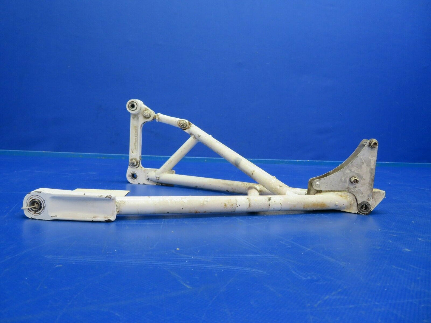 Cessna 310P Truss Assy Drag Brace Nose Gear P/N 5042002-1 (0620-729)