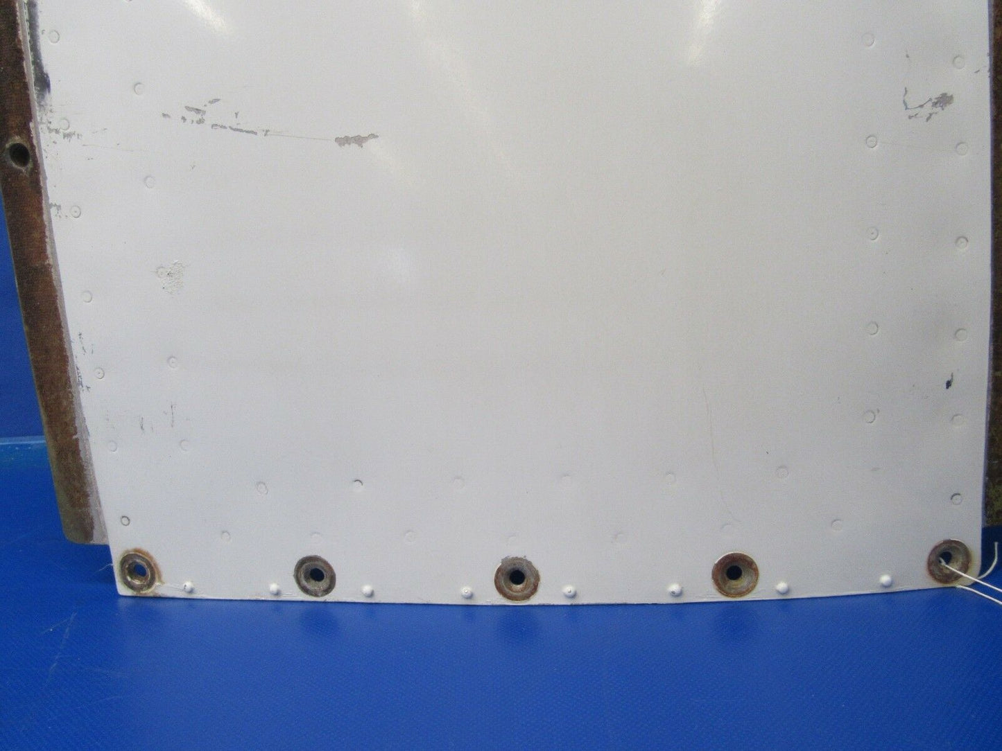 Piper Seneca II Top Center Cowl P/N 37207-101, 67995-002 (0818-255)