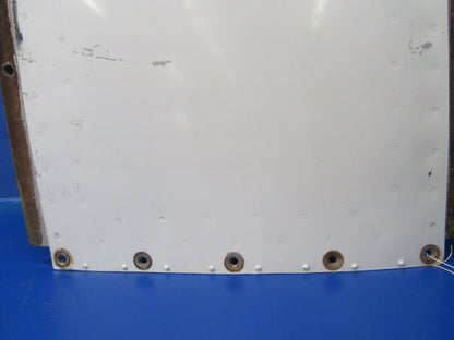 Piper Seneca II Top Center Cowl P/N 37207-101, 67995-002 (0818-255)