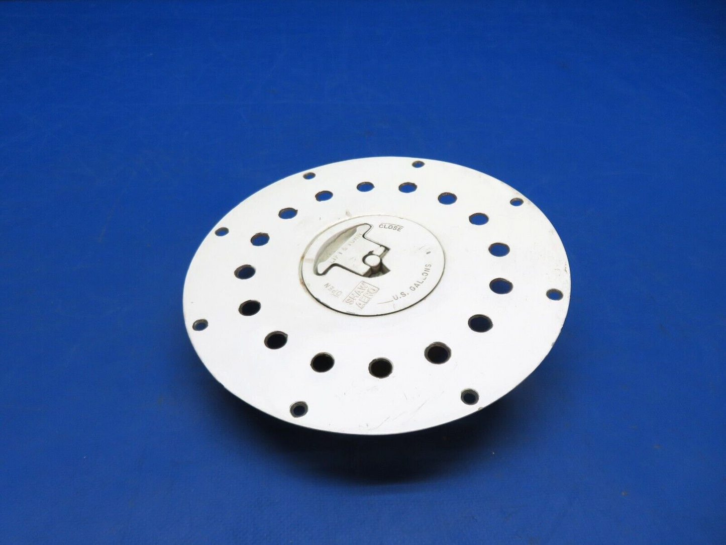 Cessna 310 / 310Q Shaw Aero Auxiliary Fuel Cap & Adapter P/N 0721303-7 (0823-784